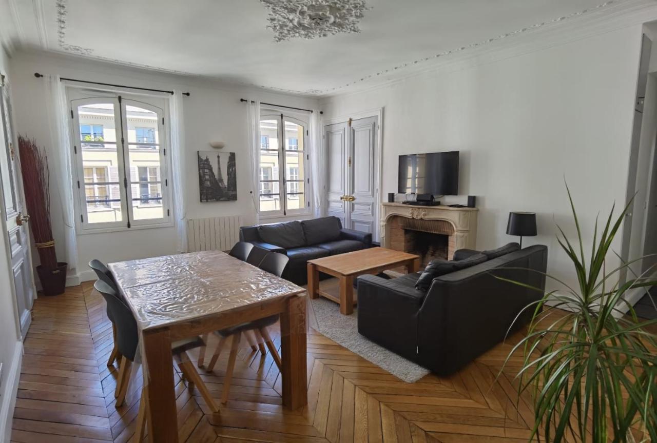 3 Pieces 4****, Au Coeur Du Quartier Historique Apartment *
